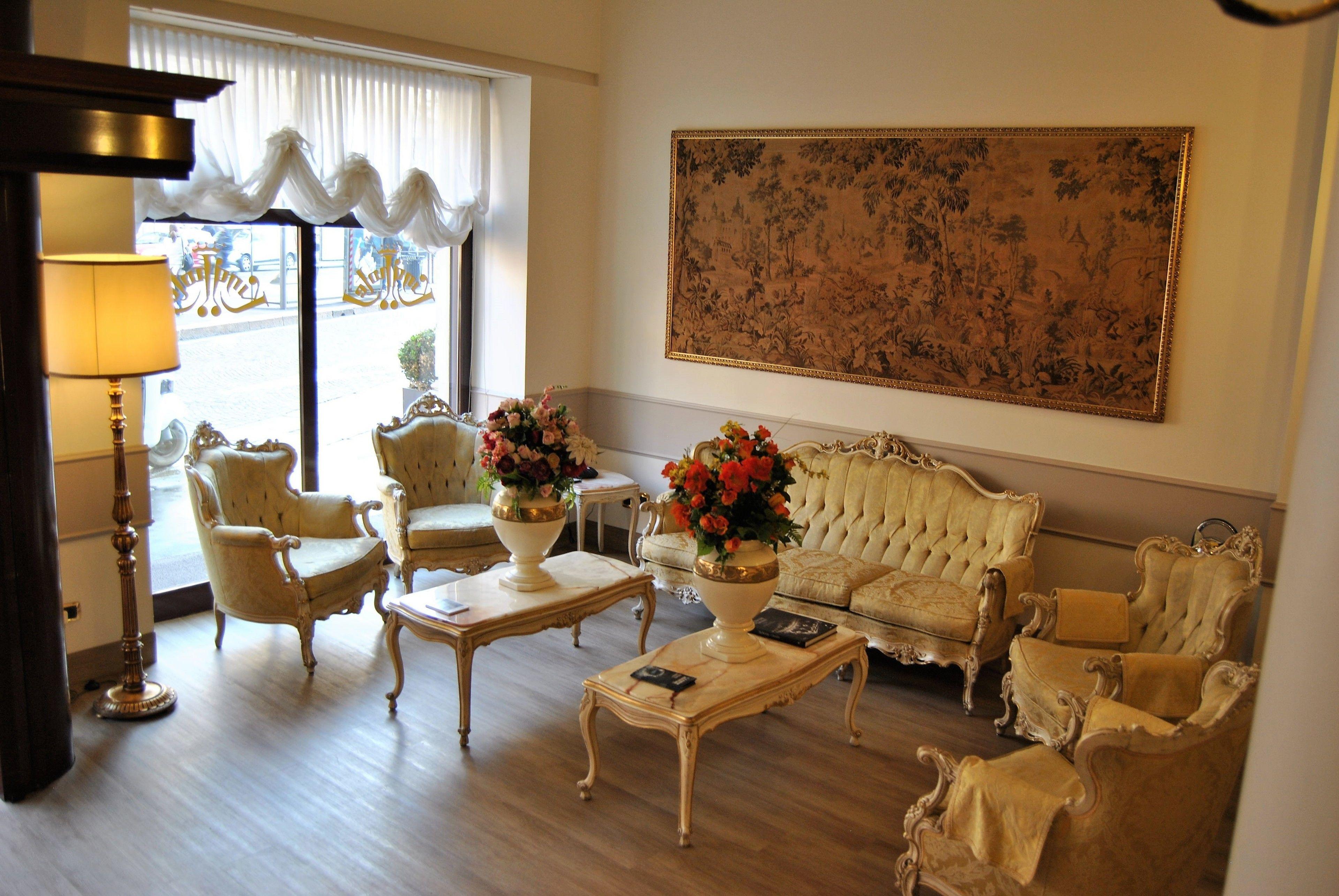 Mokinba Hotels King — Photos 1